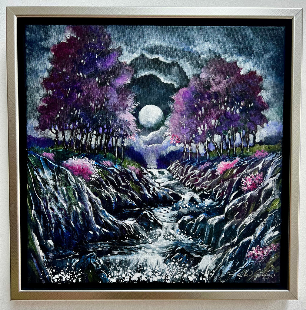 Electric Moon 16x16