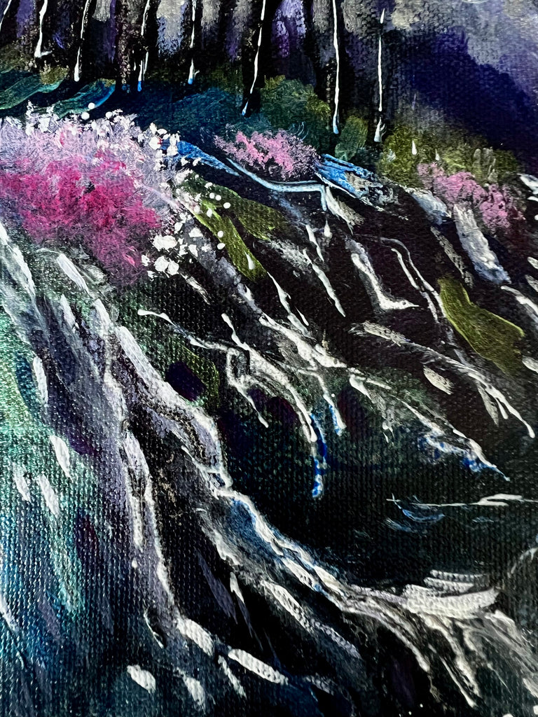 Electric Moon 16x16